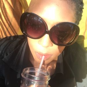 Meet your Posher, Dwanna